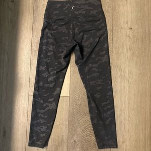 Zyia grey battleship camp luxe high-rise 7/8 24” size 4